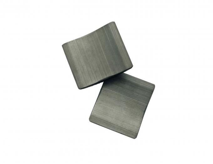 LT05 μόνιμος Ferrite μαγνήτης 4.95~5.1 πιστοποίηση πυκνότητας IATF16949 G/cm3